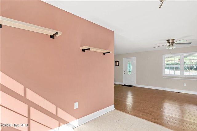 215 S Pinehurst Street, Aberdeen, NC 28315