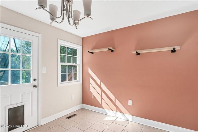 215 S Pinehurst Street, Aberdeen, NC 28315