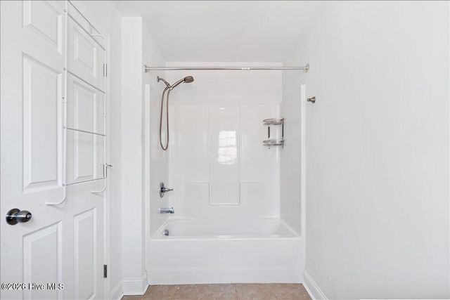 215 S Pinehurst Street, Aberdeen, NC 28315