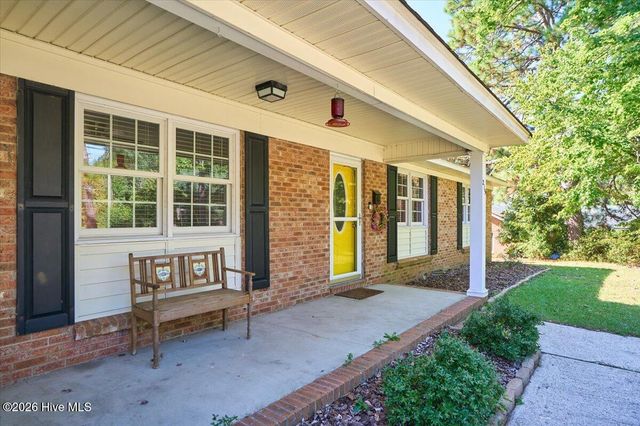 215 S Pinehurst Street, Aberdeen, NC 28315