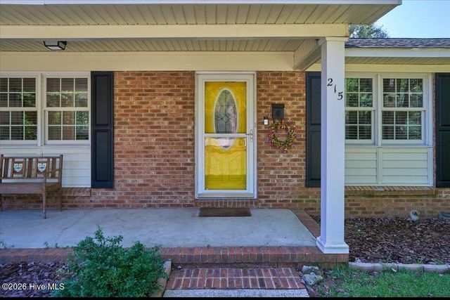 215 S Pinehurst Street, Aberdeen, NC 28315