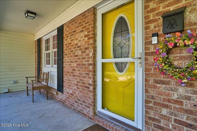 215 S Pinehurst Street, Aberdeen, NC 28315