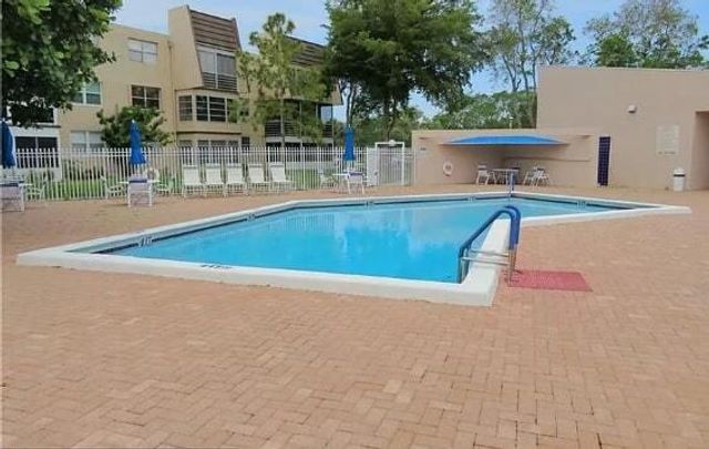 9091 Lime Bay Boulevard 212, Tamarac, FL 33321