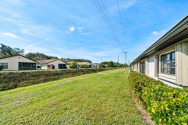 4866 Equestrian Road A, Boynton Beach, FL 33436