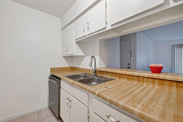 7200 Clarewood Drive 1904, Houston, TX 77036