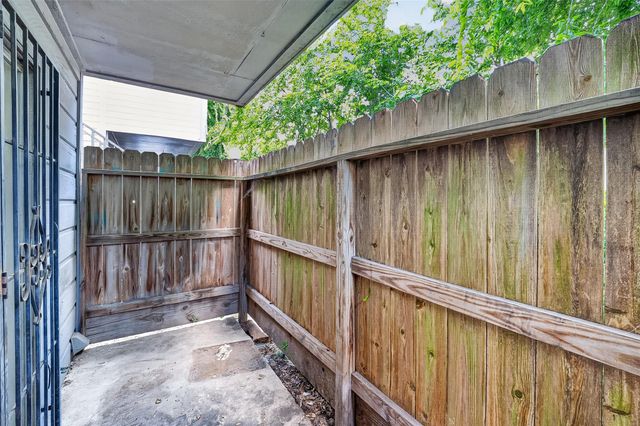 7200 Clarewood Drive 1904, Houston, TX 77036