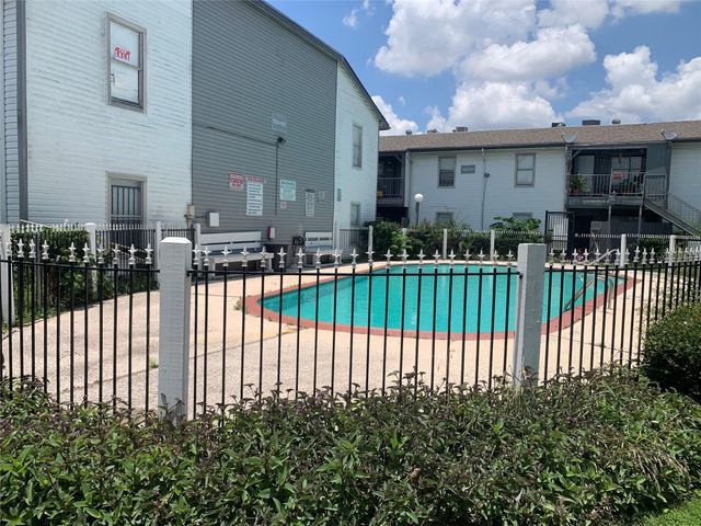 7200 Clarewood Drive 1904, Houston, TX 77036