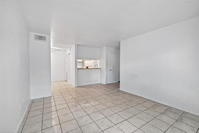 7200 Clarewood Drive 1904, Houston, TX 77036