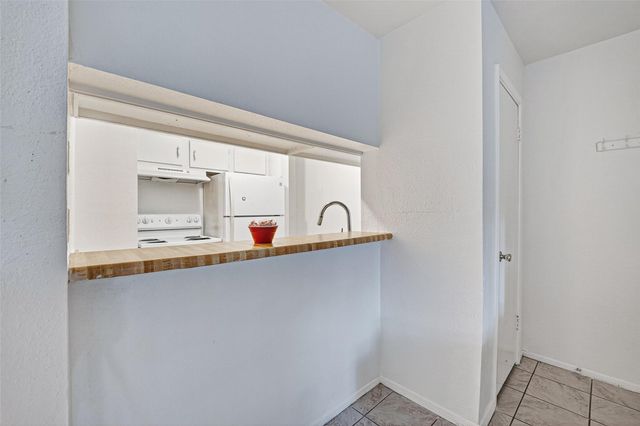 7200 Clarewood Drive 1904, Houston, TX 77036