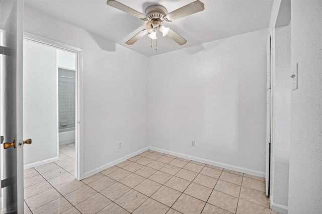 7200 Clarewood Drive 1904, Houston, TX 77036