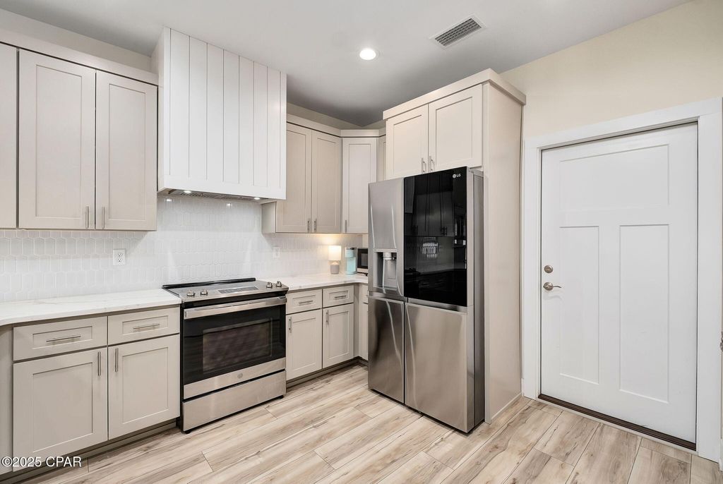 Image 10 of property listing at 21706 Palm Avenue Avenue, Panama City Beach, FL 32413