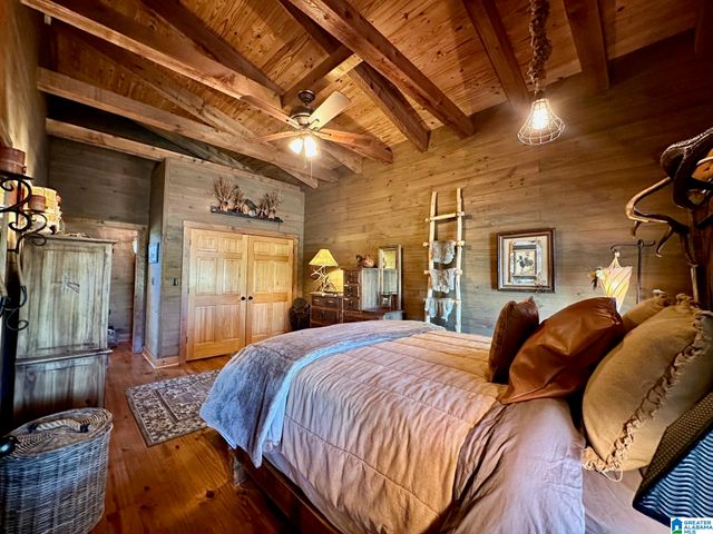 368 WHISPERING PINES LANE, Helena, AL 35080