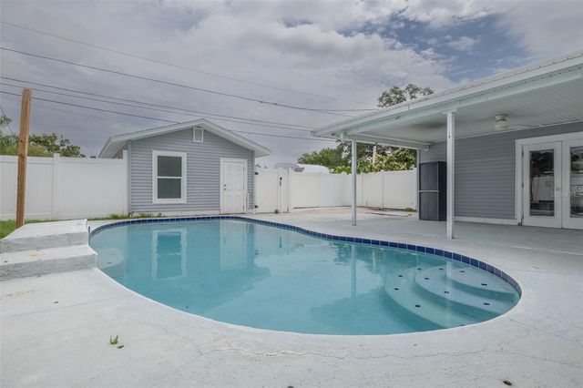 5127 29TH AVENUE N, St Petersburg, FL 33710