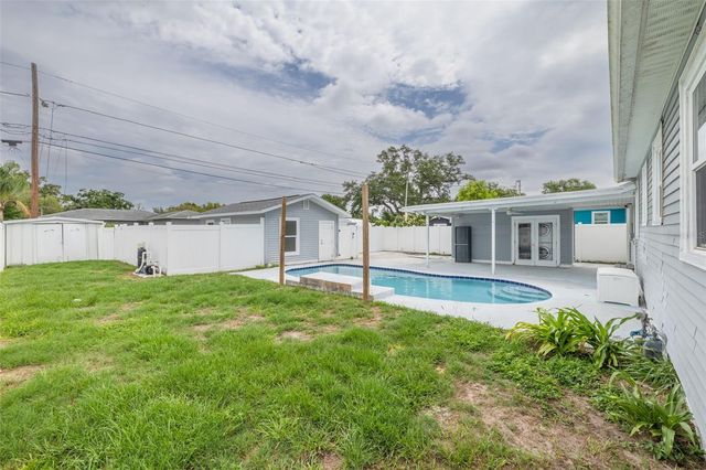 5127 29TH AVENUE N, St Petersburg, FL 33710