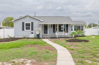 5127 29TH AVENUE N, St Petersburg, FL 33710