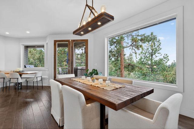 3345 NW Panorama Drive, Bend, OR 97703