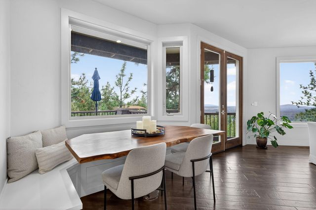 3345 NW Panorama Drive, Bend, OR 97703