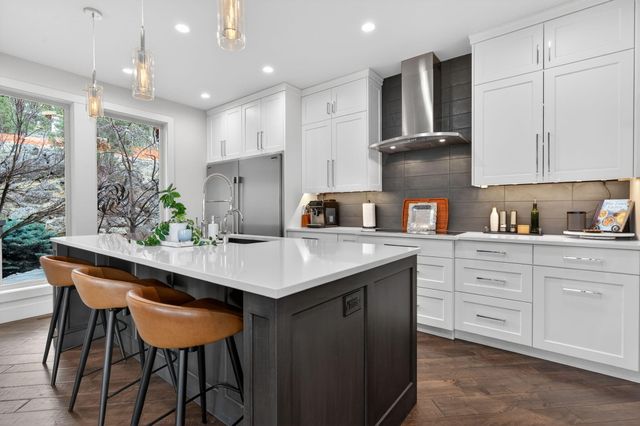 3345 NW Panorama Drive, Bend, OR 97703