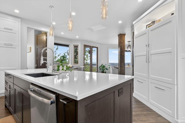 3345 NW Panorama Drive, Bend, OR 97703