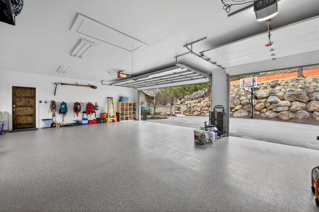 3345 NW Panorama Drive, Bend, OR 97703