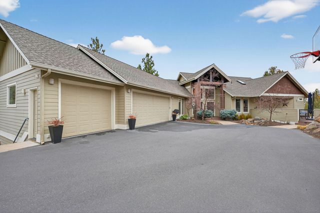 3345 NW Panorama Drive, Bend, OR 97703