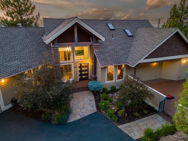 3345 NW Panorama Drive, Bend, OR 97703