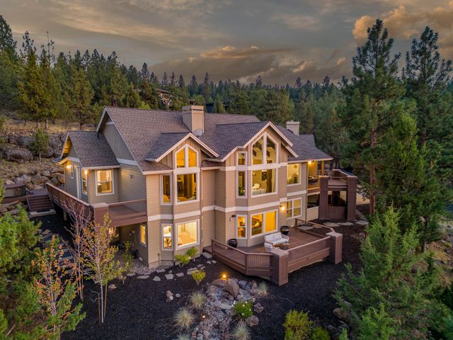 3345 NW Panorama Drive, Bend, OR 97703