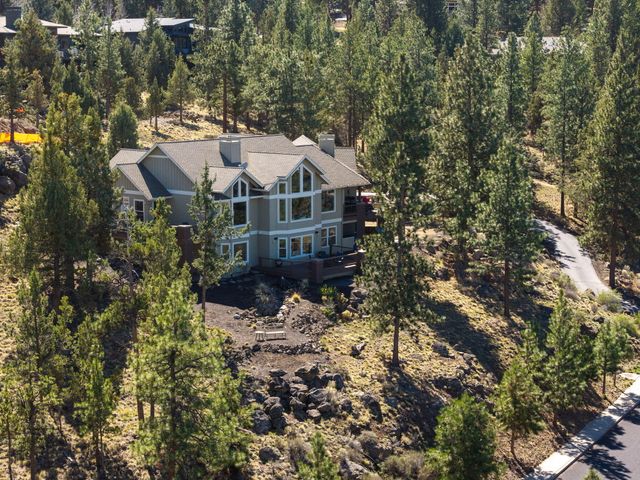 3345 NW Panorama Drive, Bend, OR 97703
