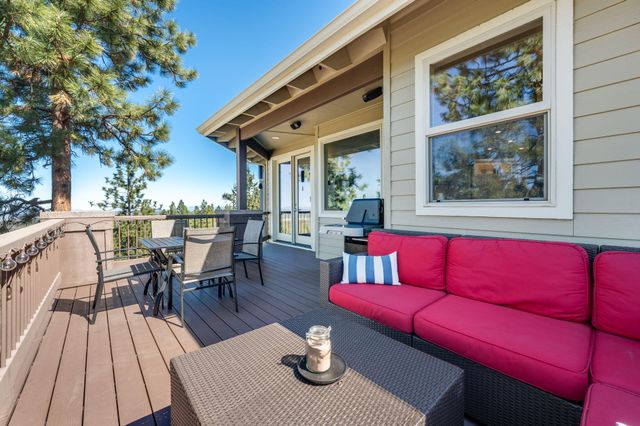 3345 NW Panorama Drive, Bend, OR 97703