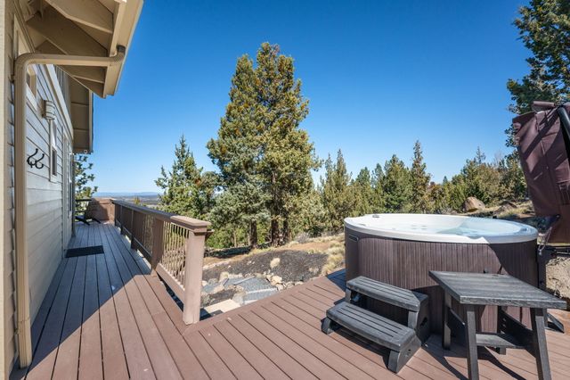 3345 NW Panorama Drive, Bend, OR 97703