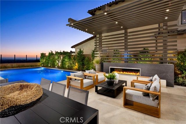 533 PENINSULA, Irvine, CA 92602