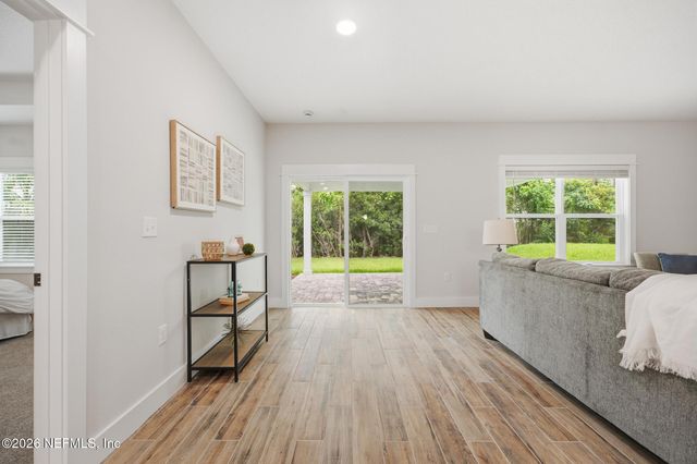 5625 GRAND CAYMAN Road, Jacksonville, FL 32226