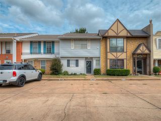 3037 W Wilshire Boulevard, Oklahoma City, OK 73116