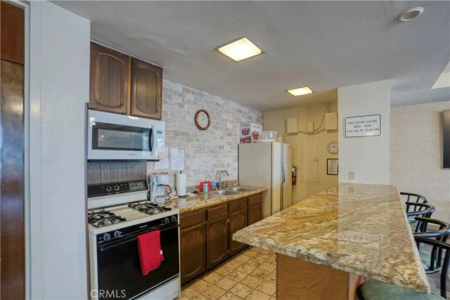 12300 Montecito Road 24, Seal Beach, CA 90740