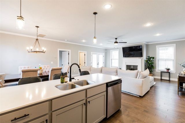 1407 Park Street, Lowell, AR 72745