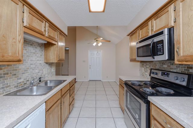 1902 Lee Drive, Denton, TX 76209