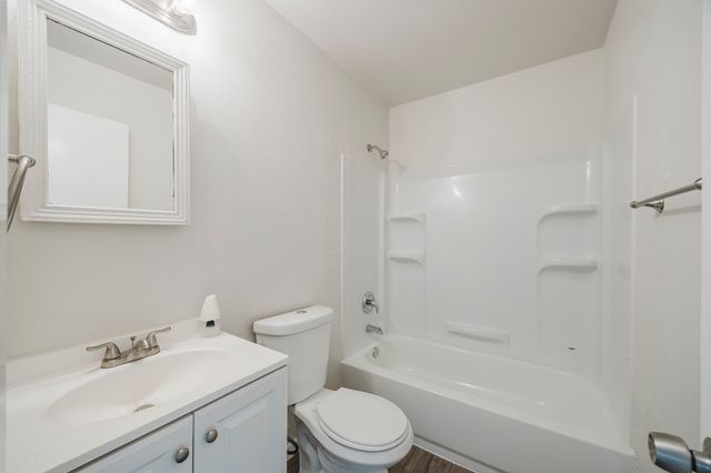 2213 Biscayne Drive W, Irving, TX 75060