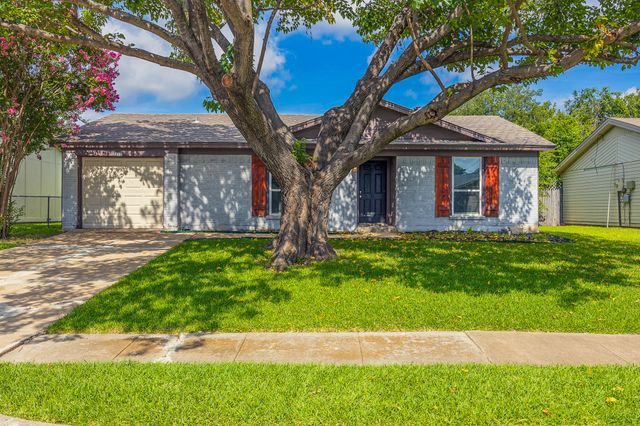 2213 Biscayne Drive W, Irving, TX 75060