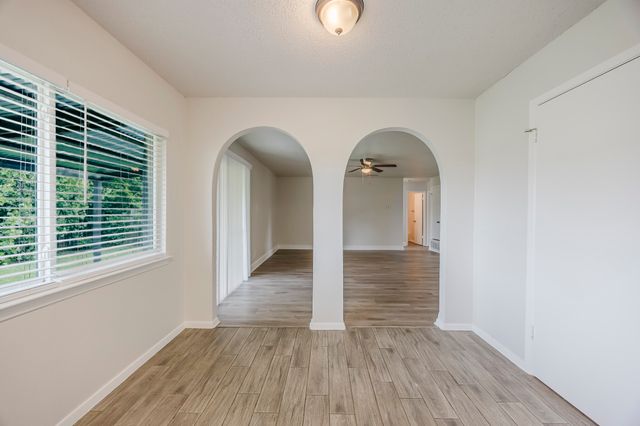 2213 Biscayne Drive W, Irving, TX 75060