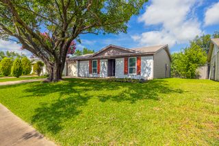2213 Biscayne Drive W, Irving, TX 75060