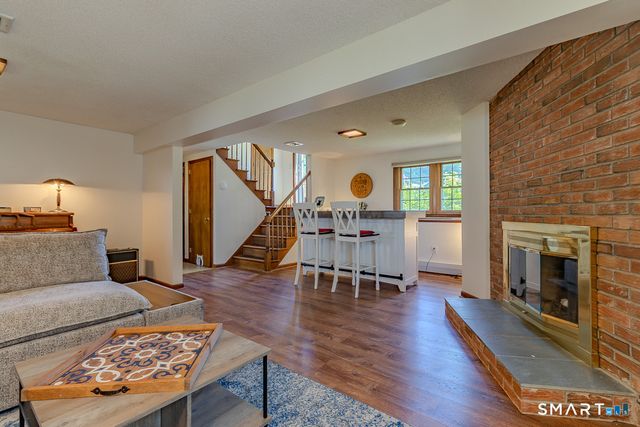 5 Urban Lane, Newington, CT 06111