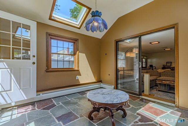 5 Urban Lane, Newington, CT 06111