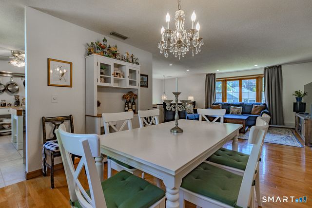 5 Urban Lane, Newington, CT 06111