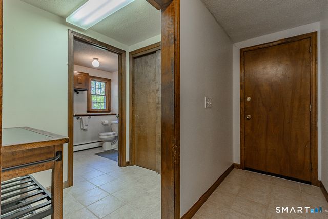 5 Urban Lane, Newington, CT 06111