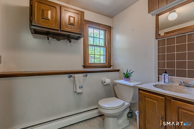 5 Urban Lane, Newington, CT 06111