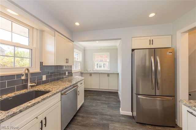 21130 Edgecliff Drive, Euclid, OH 44123
