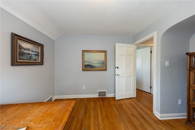 21130 Edgecliff Drive, Euclid, OH 44123