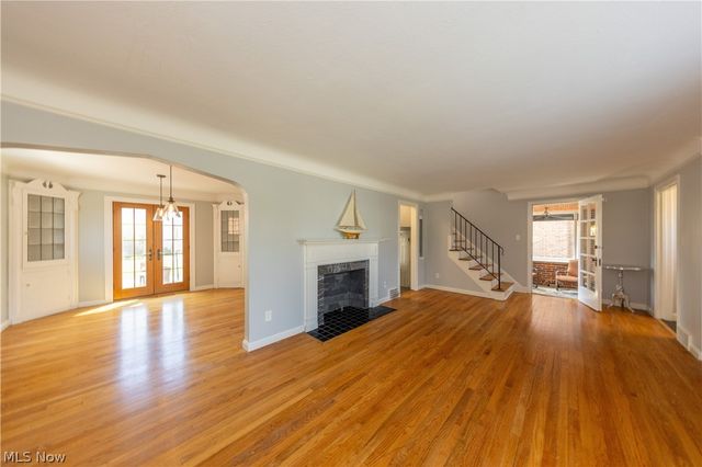 21130 Edgecliff Drive, Euclid, OH 44123