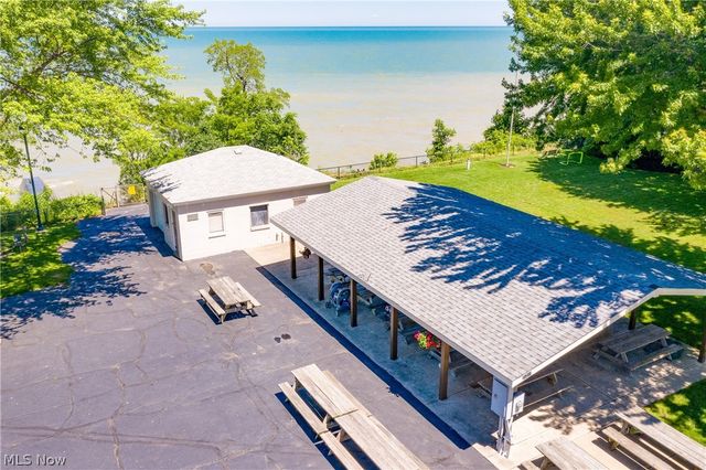 21130 Edgecliff Drive, Euclid, OH 44123