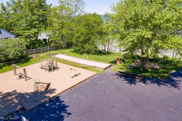 21130 Edgecliff Drive, Euclid, OH 44123